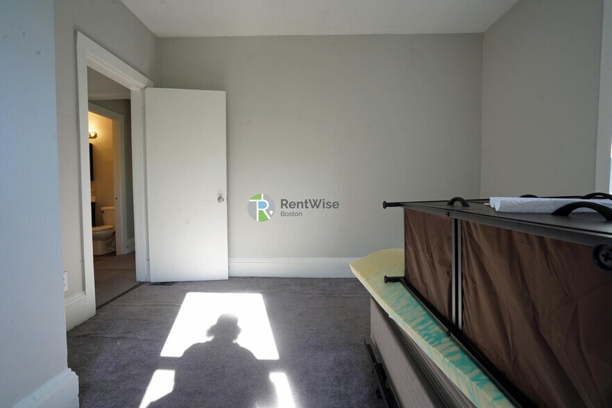 Building Photo - 27 Westford St