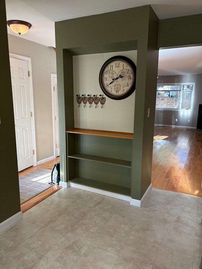 Building Photo - 71 Spinnaker Way