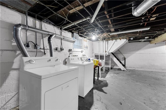 Building Photo - 1289 W 115th St