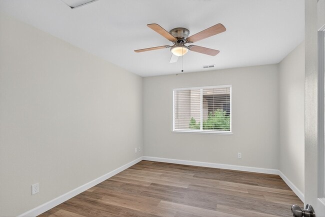 Building Photo - Most Desireable Neighborhood in Temecula  ...