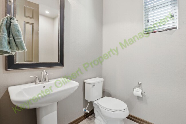 Building Photo - Beautiful 4-bed/3.5-bath Gilbert Home in Gilbert’s Cooley Station!