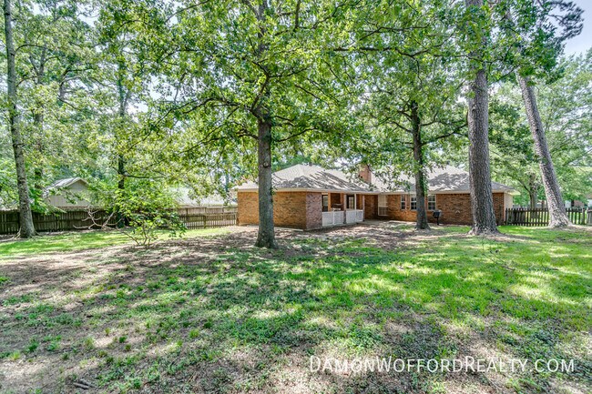 Building Photo - 502 Pelahatchie Shore Dr
