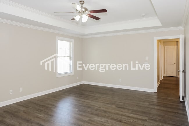 Building Photo - 107 SW Properzi Wy