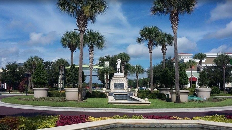 Building Photo - 11745 Via Lucerna Cir