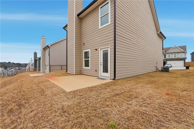 Building Photo - 334 Melody Ln