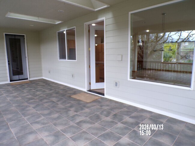 Building Photo - 4510 NW Queens Ave