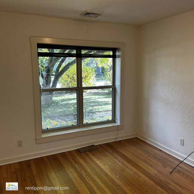 Building Photo - 1919 N 31st St