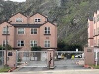 Building Photo - Spacious 3BR/2BA Gated Condo in Crocker Amazon – Private Patio & 2-Car Parking!