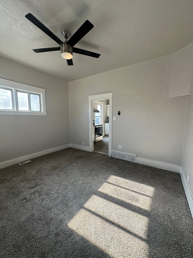 Building Photo - $1,000 Amazon Gift Card! Single-Story 3 Bed Home with Fenced Yard in Ogden