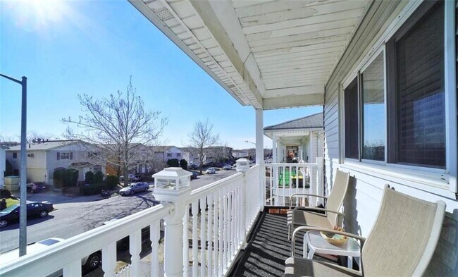 Building Photo - 21 Amador St