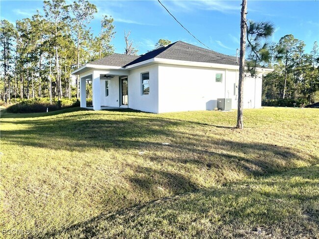 Building Photo - 1901 East 13th Street