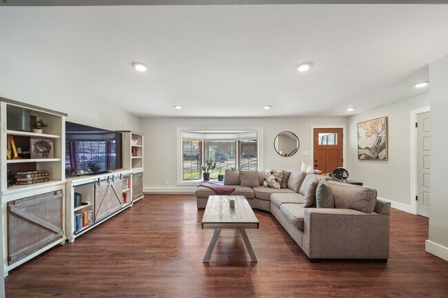 Building Photo - 12745 W 61st Ave