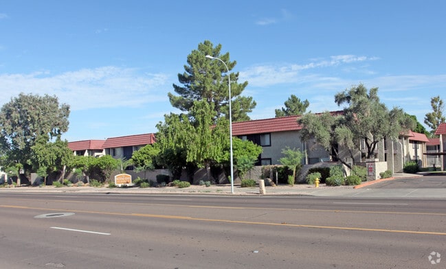 Primary Photo - Scene One Condominiums