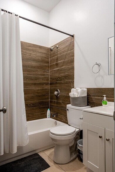 Building Photo - 1384 Ridge Ave