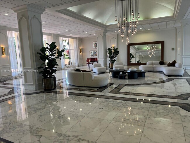 Building Photo - 5600 Collins Ave