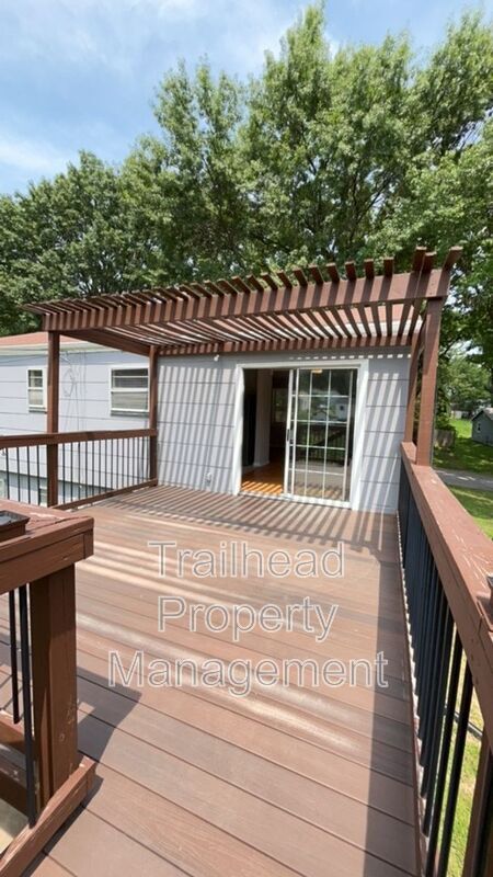 Building Photo - 8105 NE San Rafael Dr