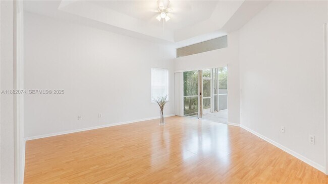 Building Photo - 10337 NW 53rd Ct