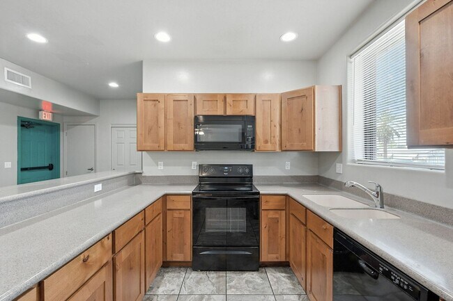 Building Photo - 50 N Mountain Ave