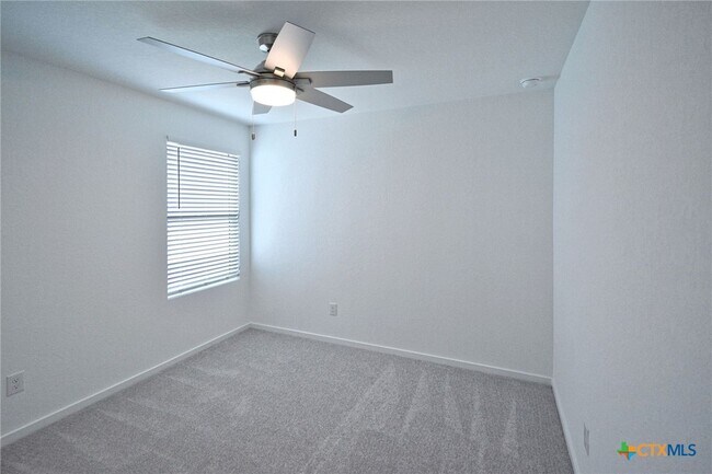Building Photo - 1506 Pile Trl