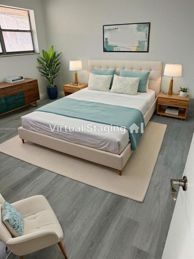 Building Photo - 111 SW 8th Ct