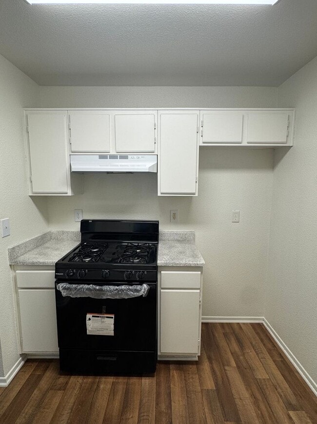 Interior Photo - Sierra View Gardens