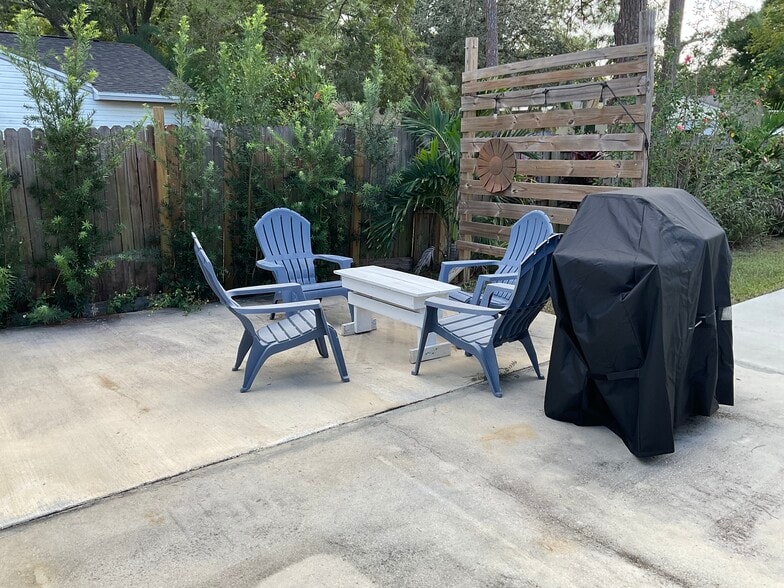 Back yard - 2692 Cedarbrooke Dr