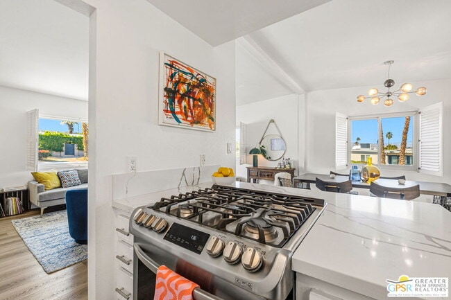 Building Photo - 37830 Cathedral Canyon Dr