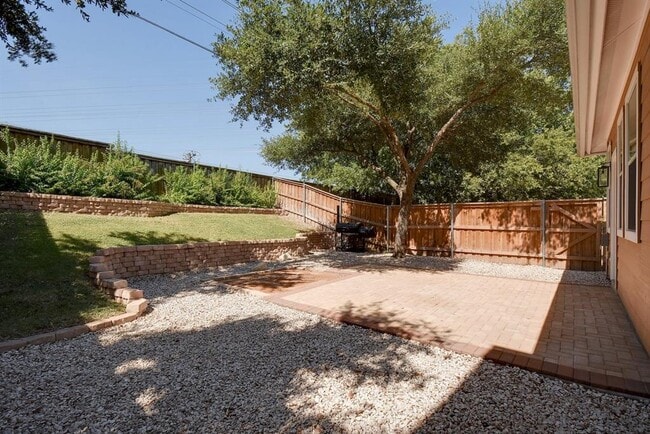 Building Photo - 1209 Salem Park Ct