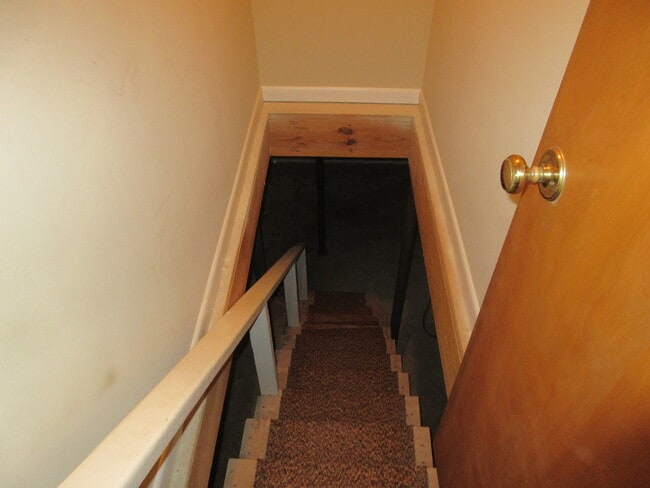 Building Photo - $1,780 - 3 Bedroom 1.5 Bathroom Unfurnishe...