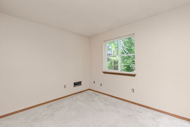 Building Photo - 3901 Fremont Ave N