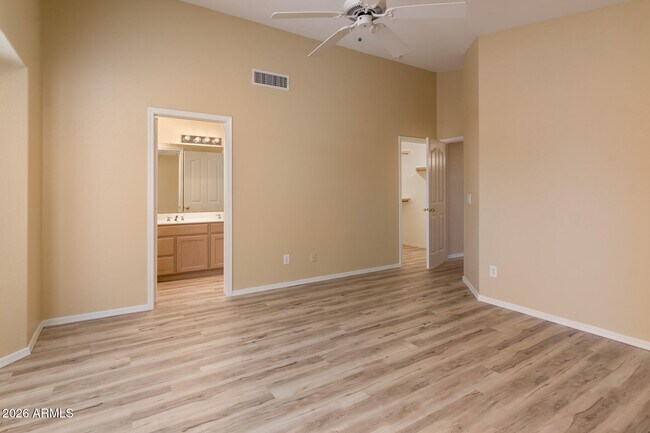 Building Photo - 12566 W Palm Ln