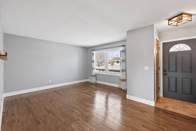 Building Photo - 15348 Drexel Way