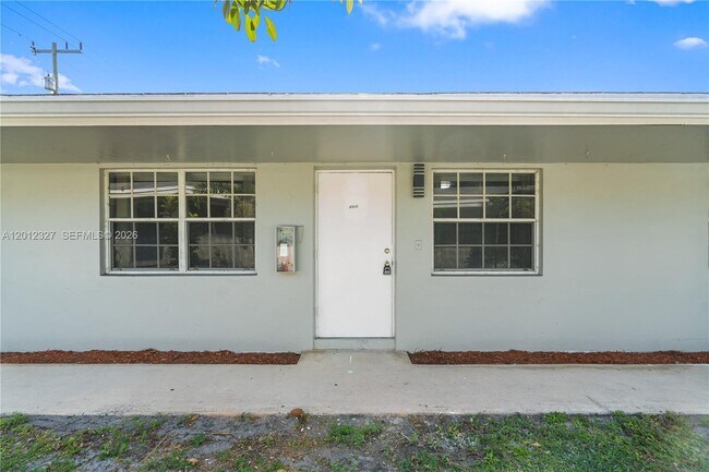 Building Photo - 2325 NW 52nd Ct