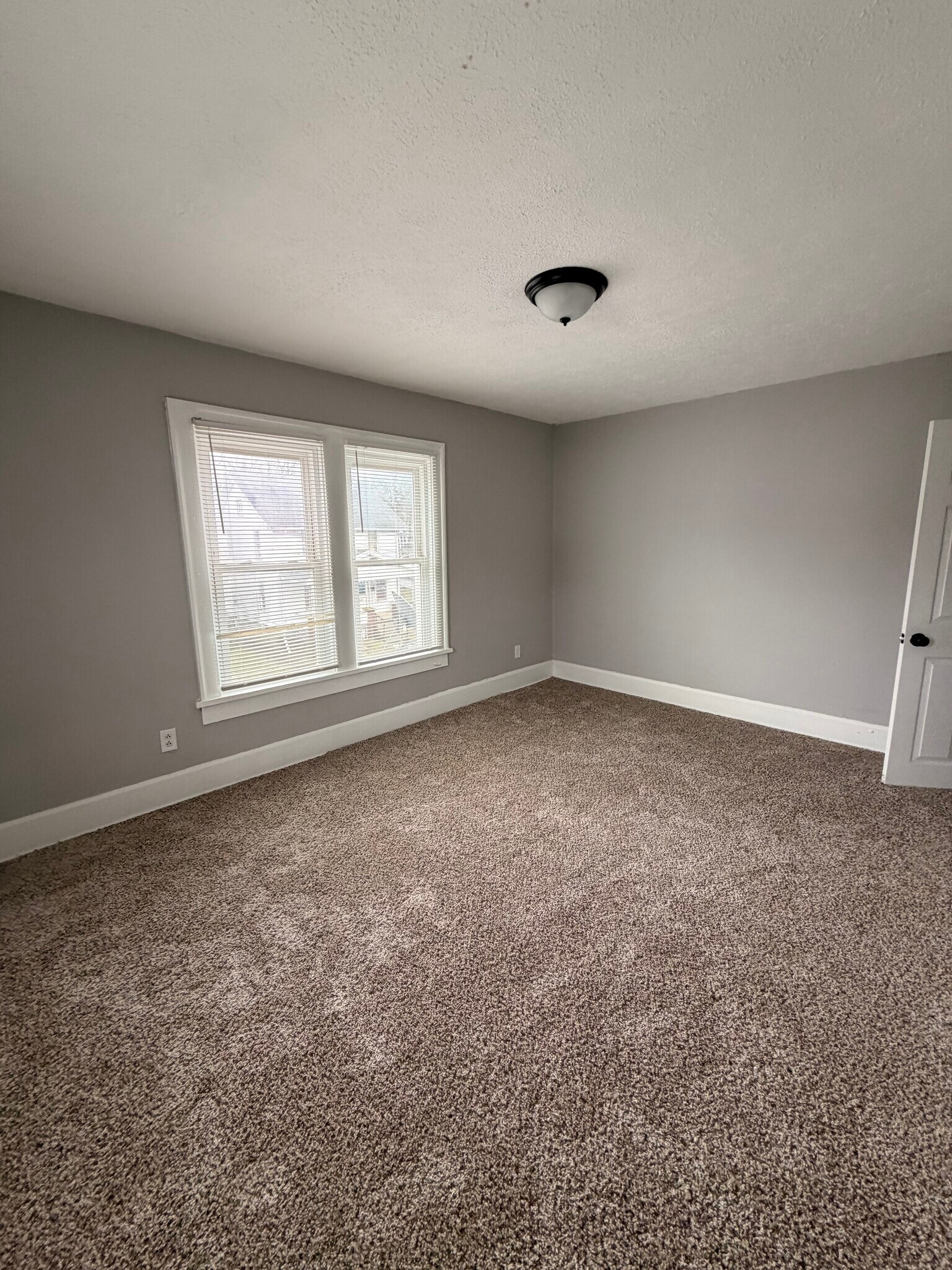 Building Photo - 156 Arthur Ave