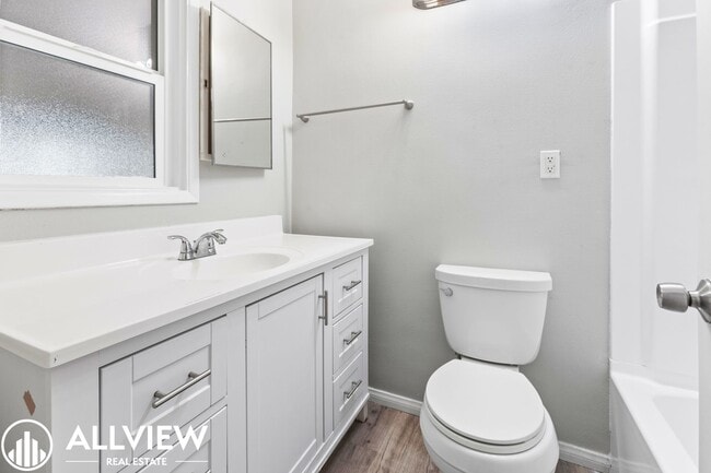 Building Photo - *NEW MOVE-IN SPECIAL | $1000 OFF FIRST MON...