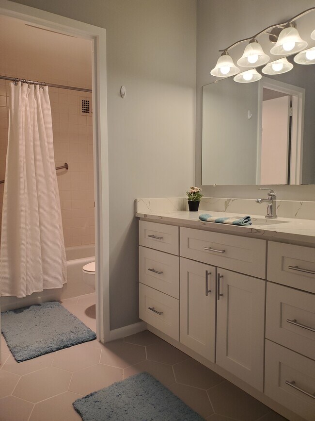 Building Photo - 3701 S George Mason Dr