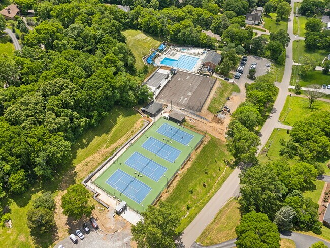 Building Photo - 4604 Mountainview Dr
