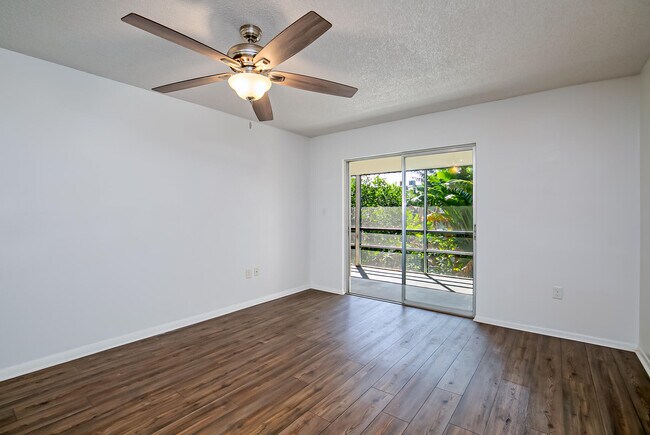 Building Photo - 1151 Carlton Ct