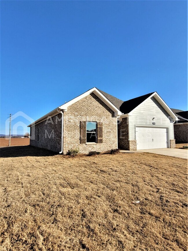 Building Photo - Home for Rent in Meridianville, AL!!! Avai...