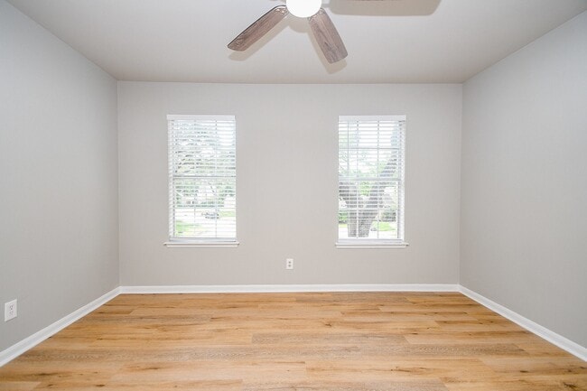 Building Photo - 1526 Barraud Ct