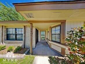 Building Photo - 9447 Culberson St
