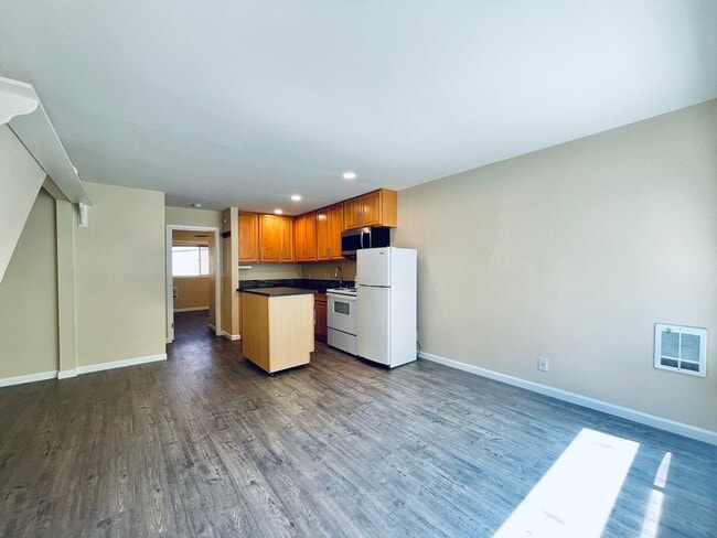 Building Photo - Charming 1bedroom Condo in CherryHill