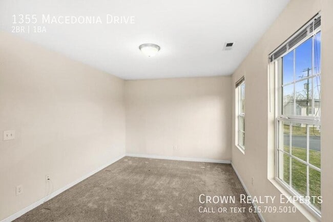 Building Photo - 1355 Macedonia Dr