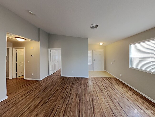 Building Photo - 8812 N Ceuta St