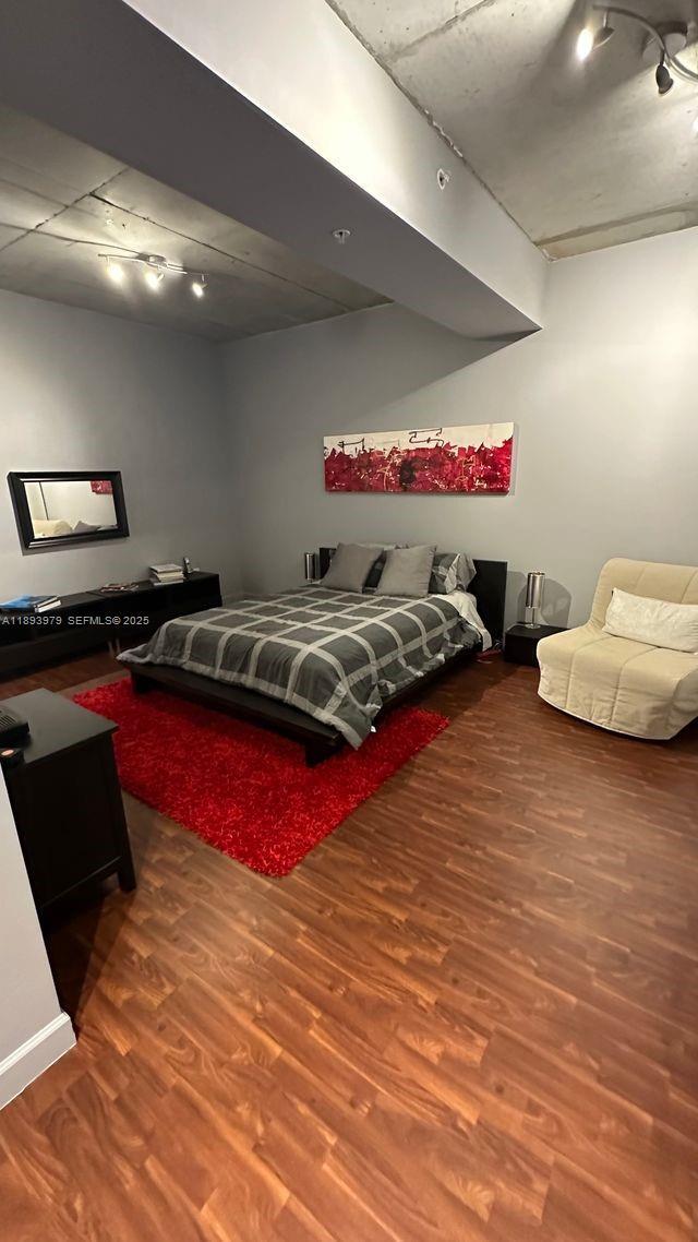 Building Photo - 3449 NE 1st Ave