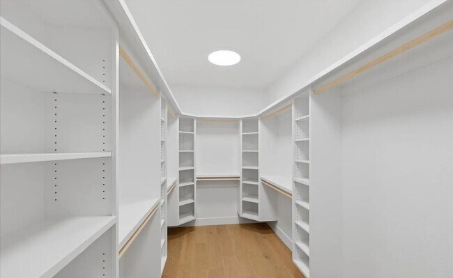 Building Photo - Spacious Custom Built Home in NW Corvallis