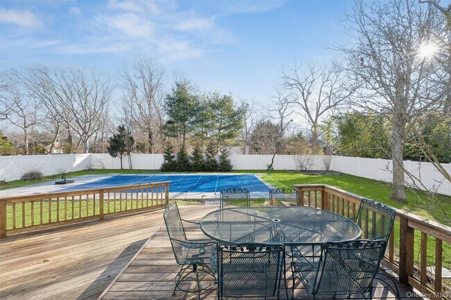 Building Photo - 7 Huckleberry Ln