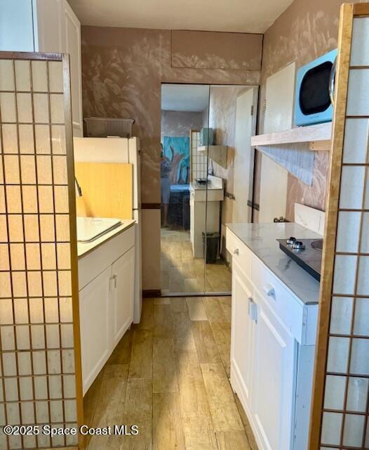 Building Photo - 250 Melaleuca Dr