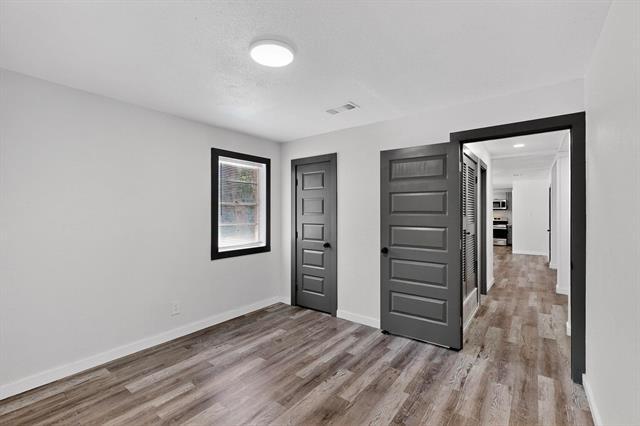 Building Photo - 5908 Emerson Dr
