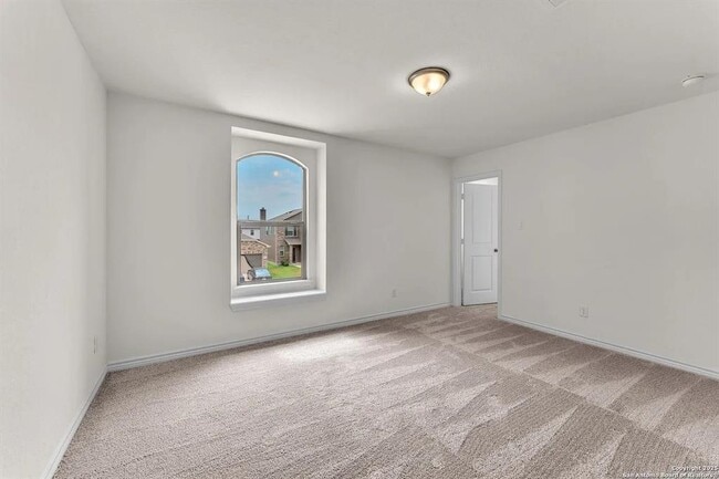 Building Photo - 412 Deer Crest Dr